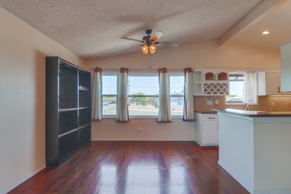 Virtual tour photo 10 of 41 for 854 Harwood St