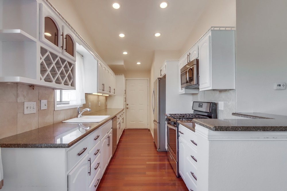 Virtual tour photo 13 of 41 for 854 Harwood St