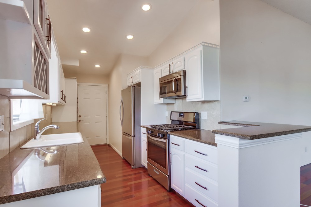 Virtual tour photo 15 of 41 for 854 Harwood St