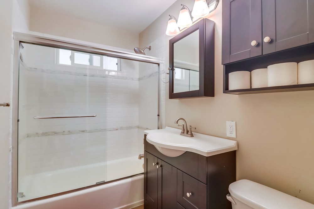 Virtual tour photo 28 of 41 for 854 Harwood St