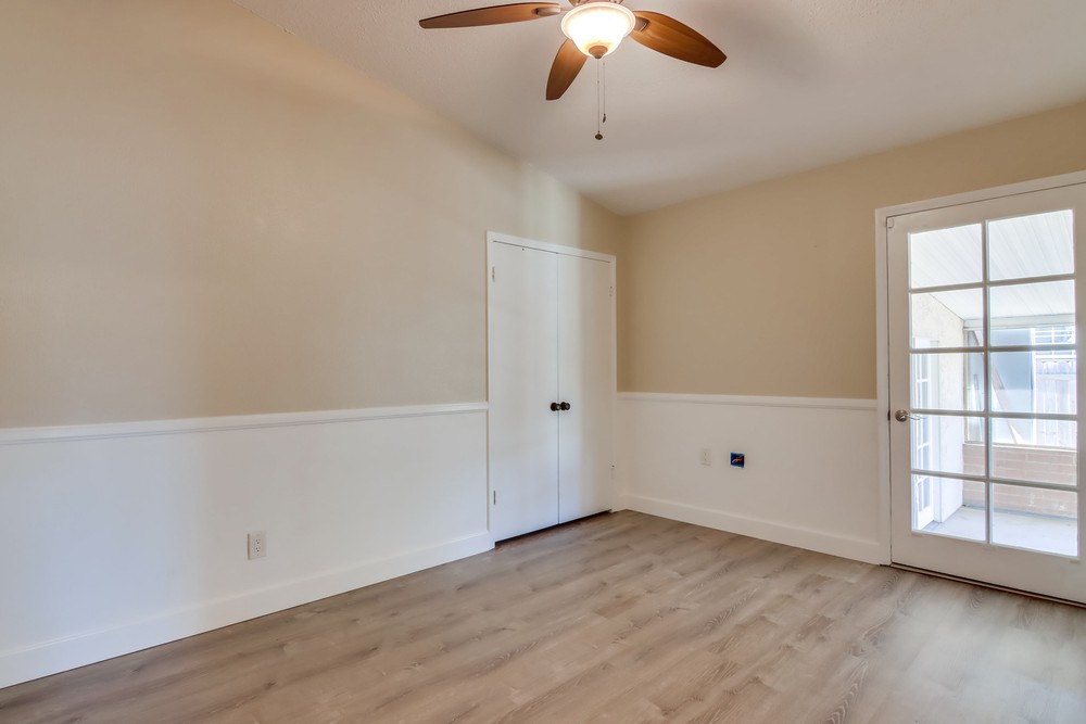 Virtual tour photo 29 of 41 for 854 Harwood St