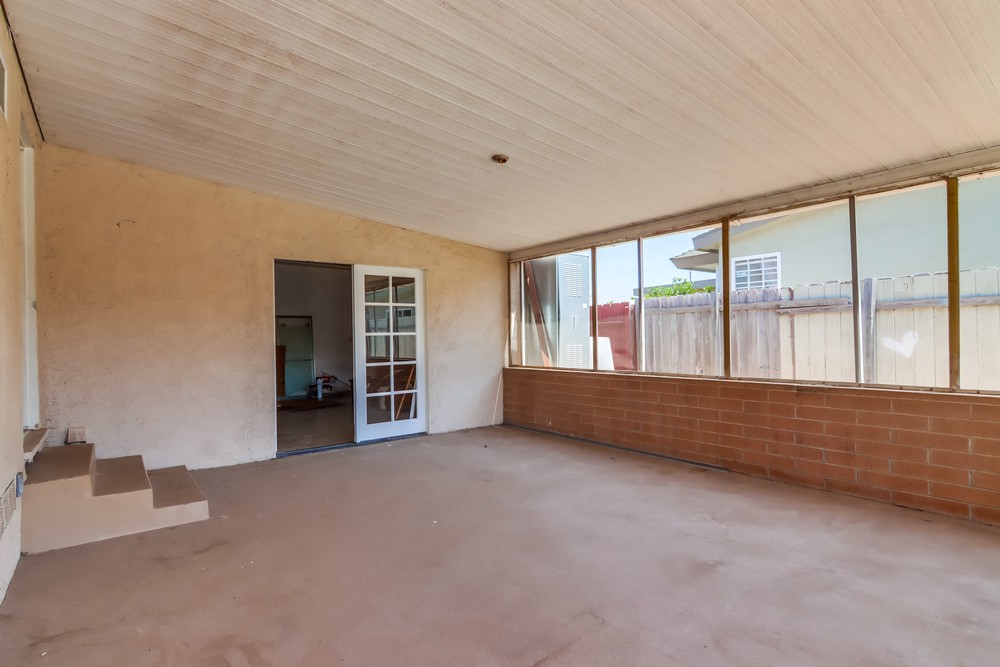 Virtual tour photo 34 of 41 for 854 Harwood St