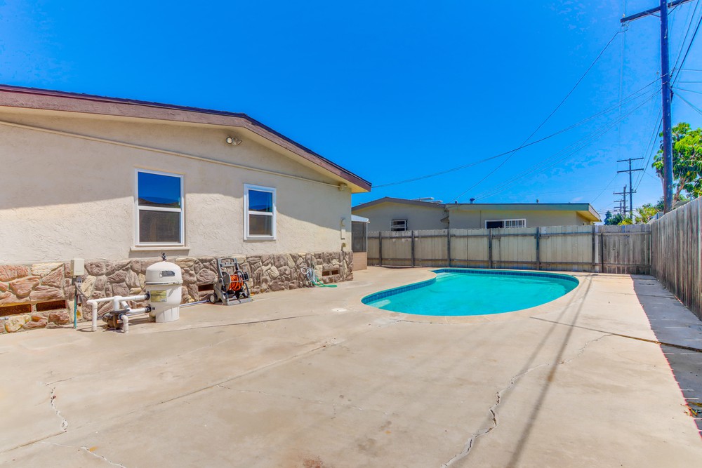 Virtual tour photo 40 of 41 for 854 Harwood St