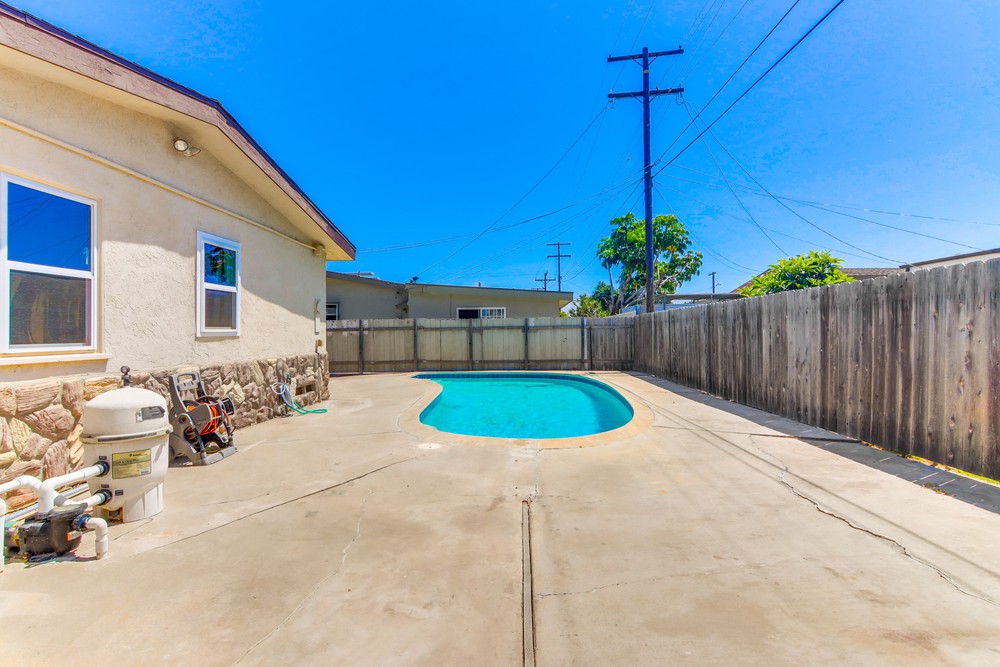 Virtual tour photo 42 of 41 for 854 Harwood St