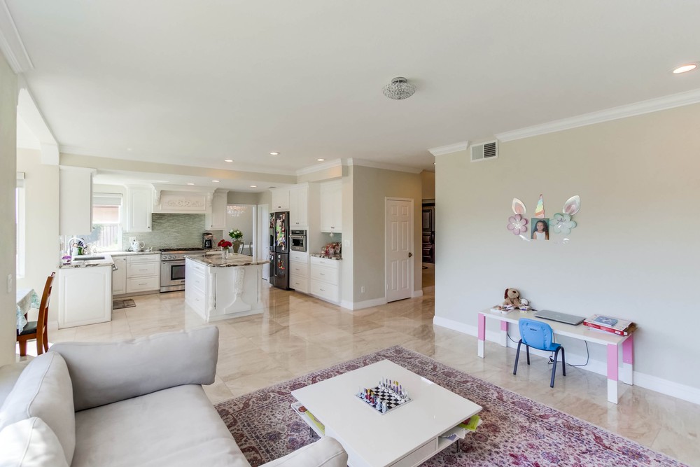 Virtual tour photo 16 of 61 for 8541 Clatsop Ln