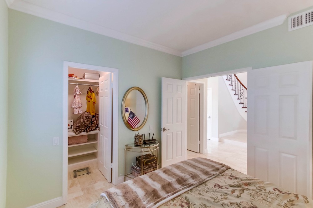 Virtual tour photo 40 of 61 for 8541 Clatsop Ln