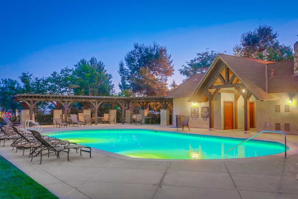 Virtual tour photo 10 of 81 for 8543 Old Stonefield Chase