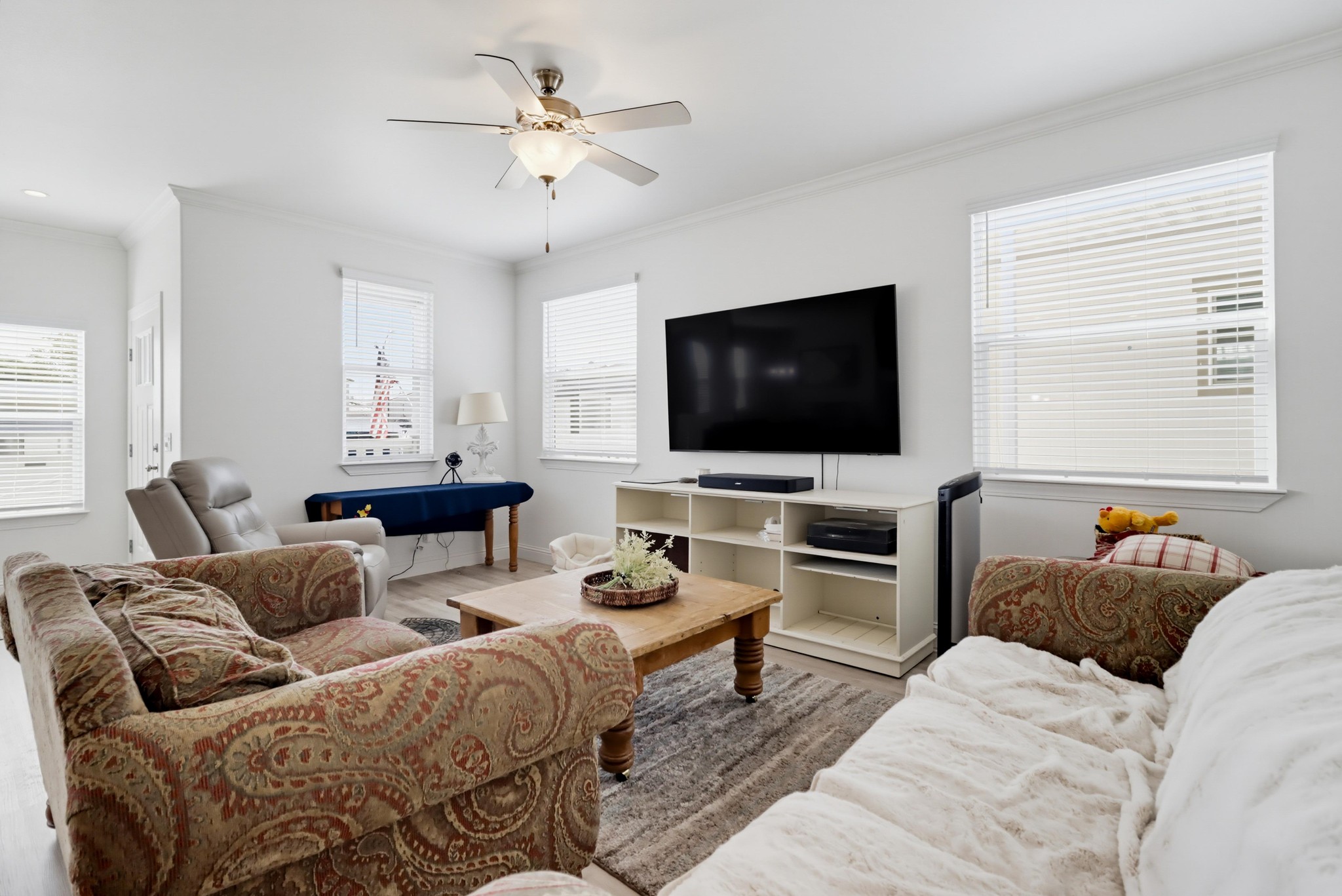 Virtual tour photo 15 of 39 for 8545 Mission Gorge Rd