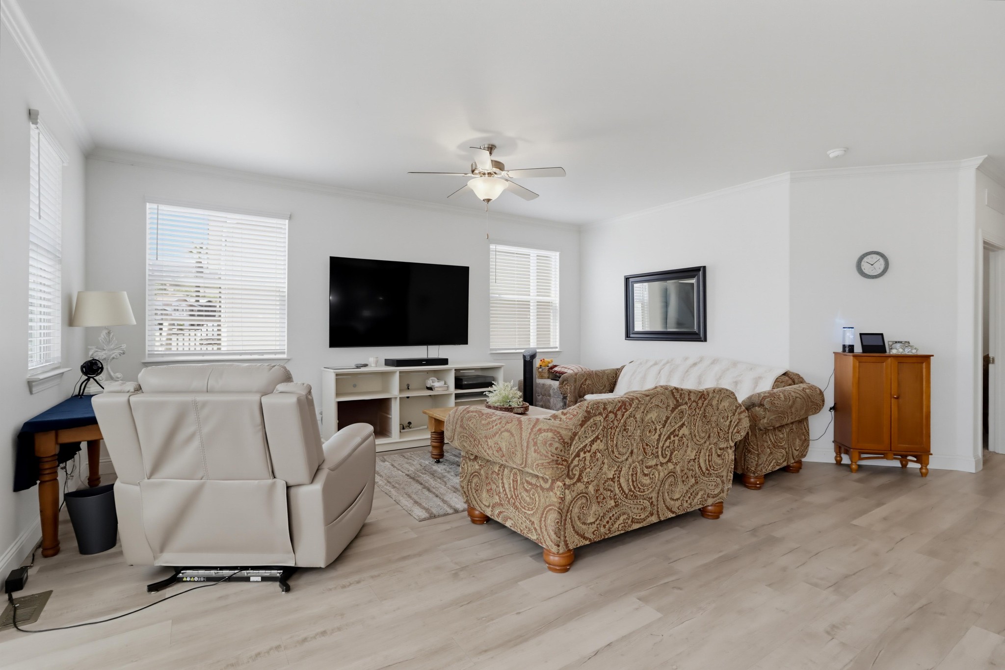 Virtual tour photo 16 of 39 for 8545 Mission Gorge Rd