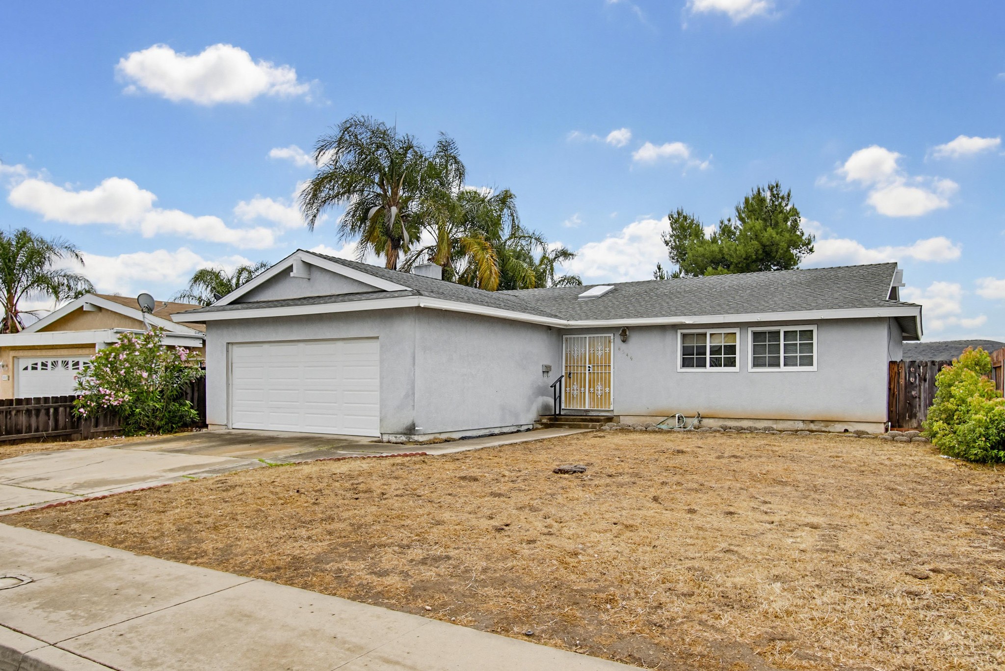 Virtual tour photo 1 of 38 for 8549 De Vos Dr