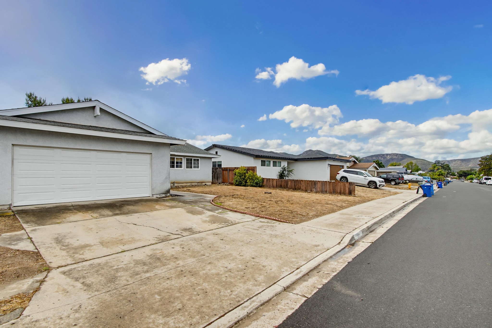 Virtual tour photo 5 of 38 for 8549 De Vos Dr