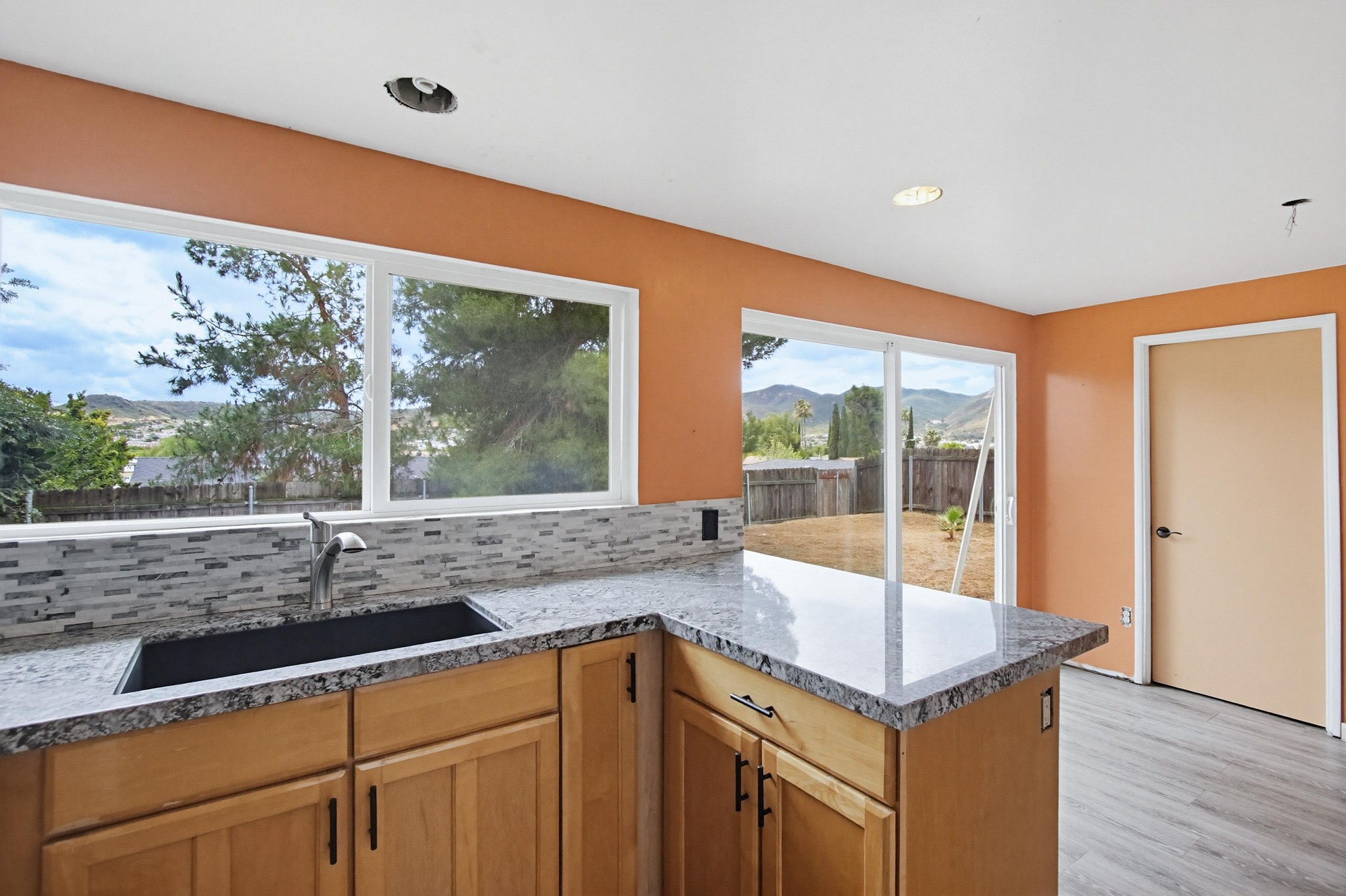 Virtual tour photo 16 of 38 for 8549 De Vos Dr