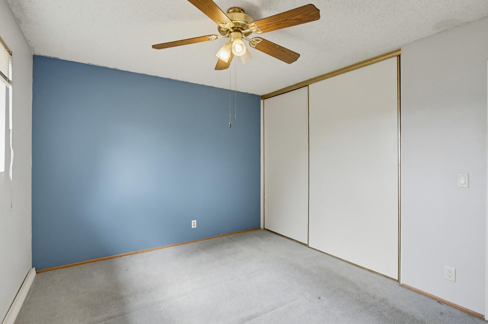 Virtual tour photo 22 of 38 for 8549 De Vos Dr