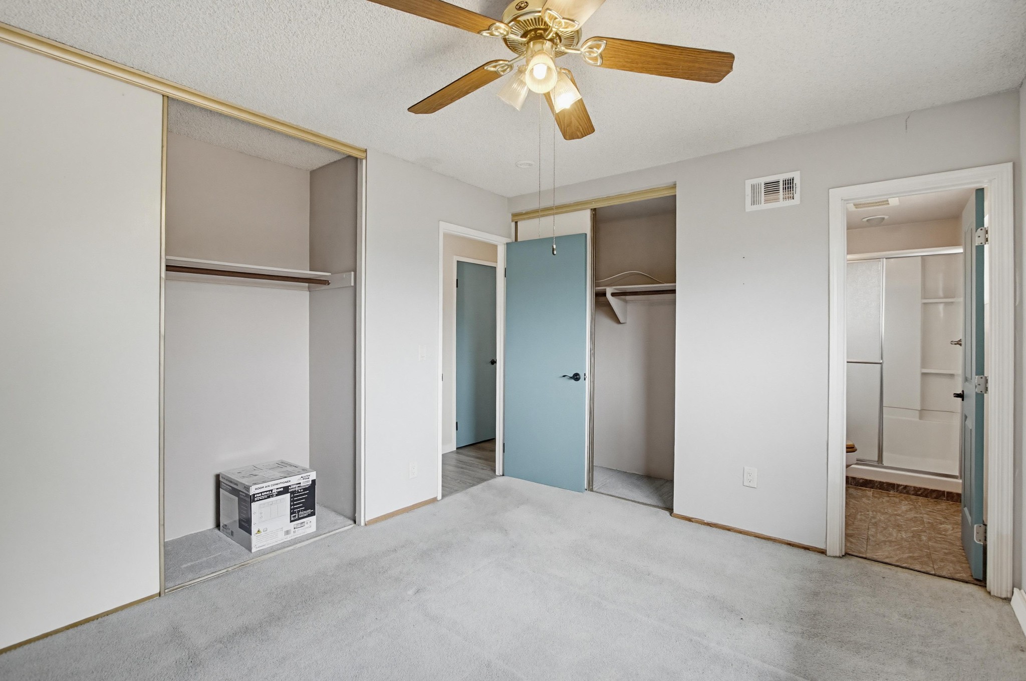 Virtual tour photo 26 of 38 for 8549 De Vos Dr