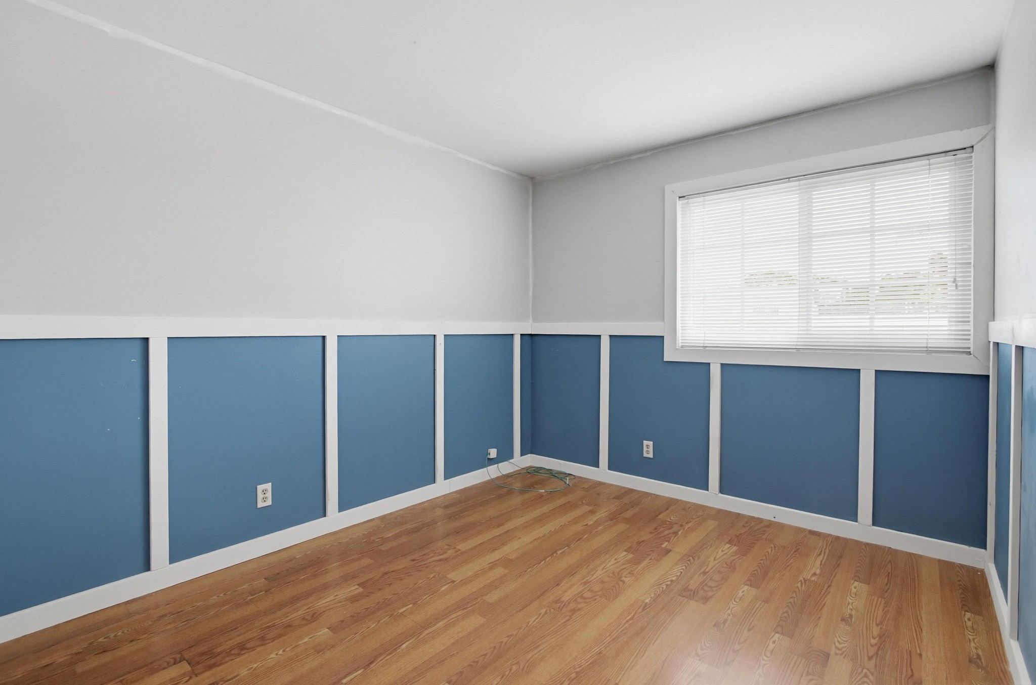 Virtual tour photo 30 of 38 for 8549 De Vos Dr