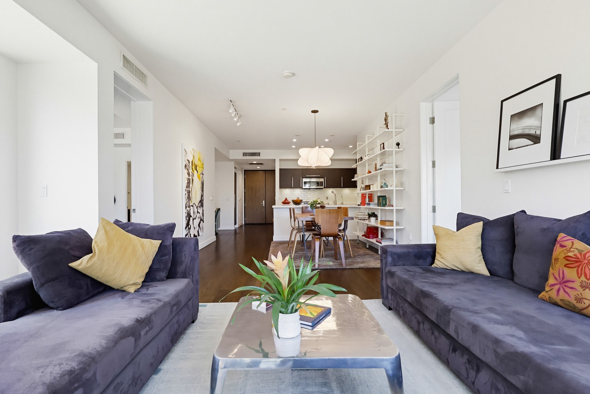 Virtual tour photo 20 of 54 for 855 Croft Ave #302