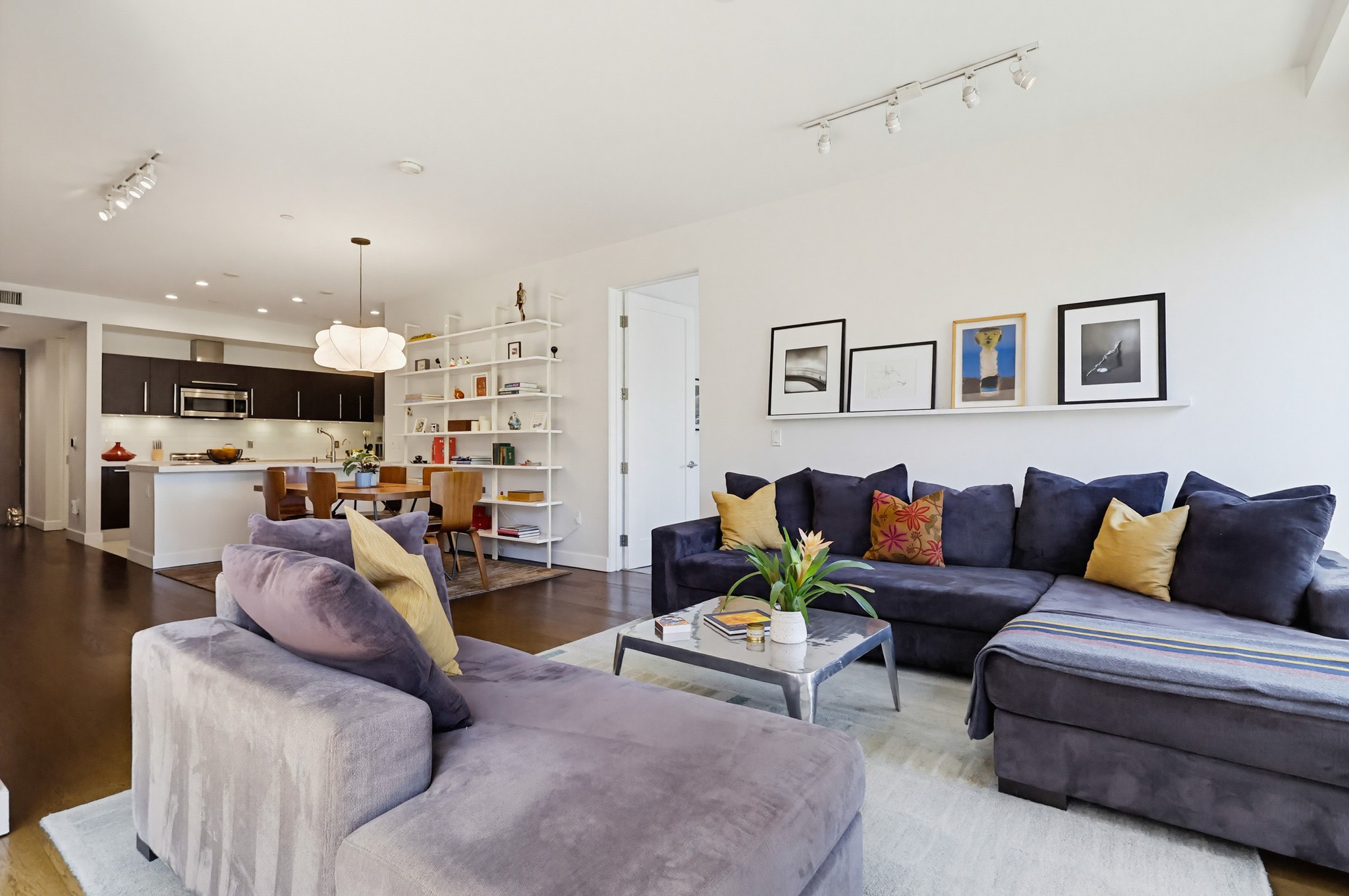 Virtual tour photo 24 of 54 for 855 Croft Ave #302