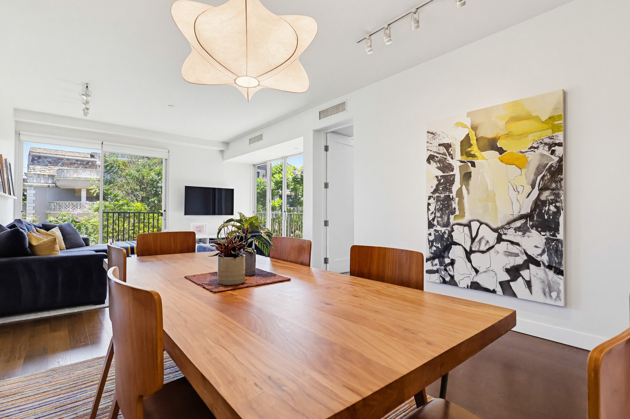 Virtual tour photo 1 of 54 for 855 Croft Ave #302