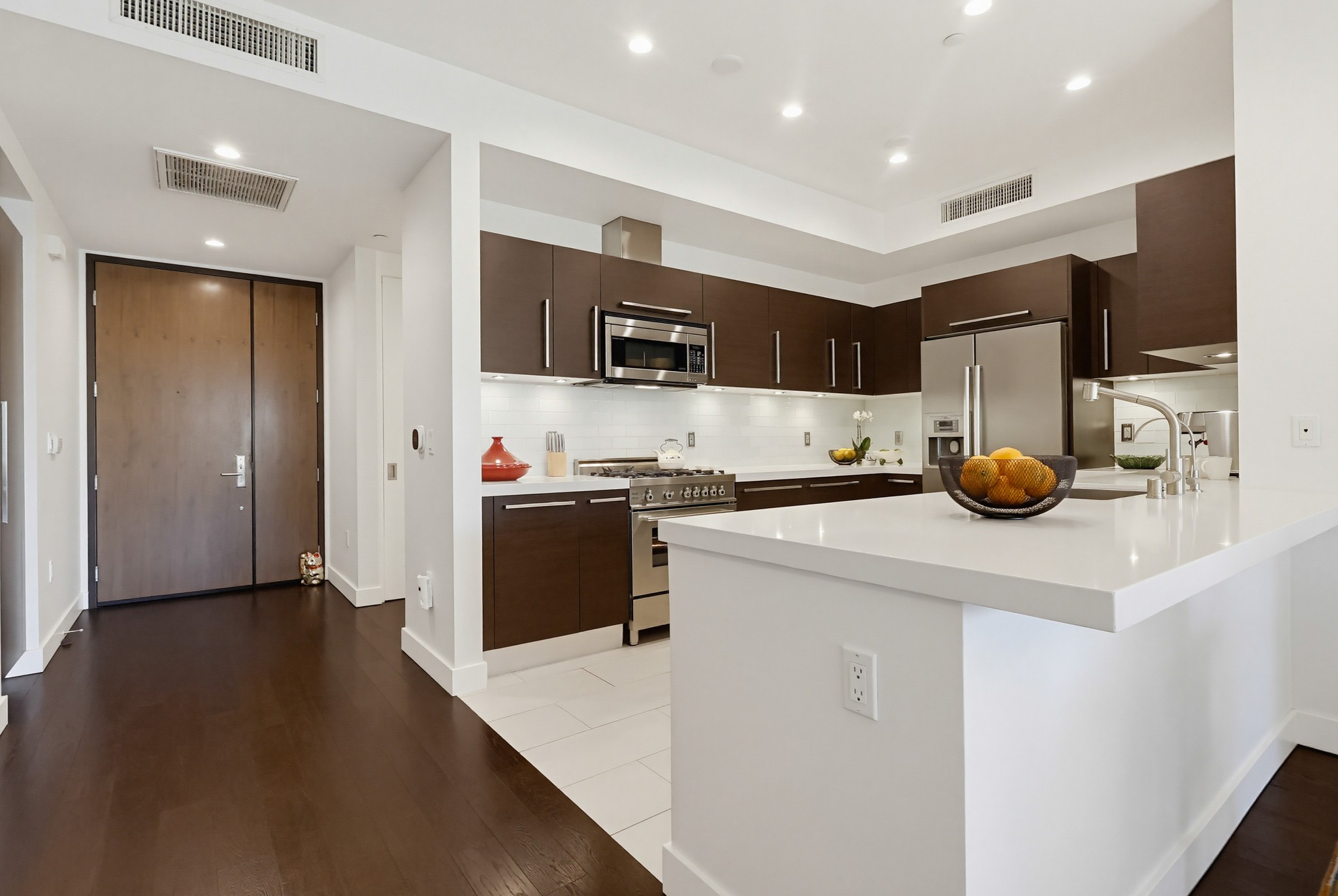 Virtual tour photo 12 of 54 for 855 Croft Ave #302