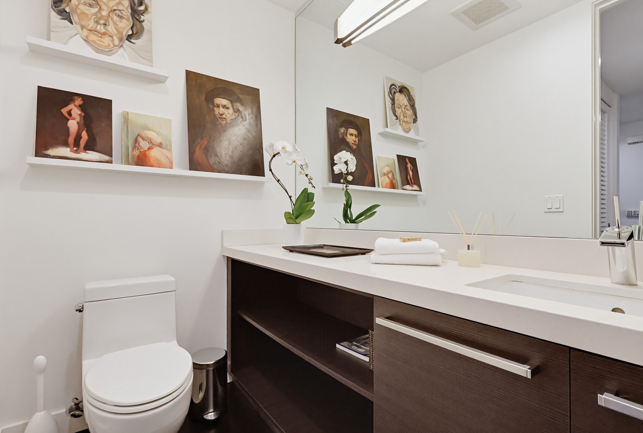 Virtual tour photo 39 of 54 for 855 Croft Ave #302
