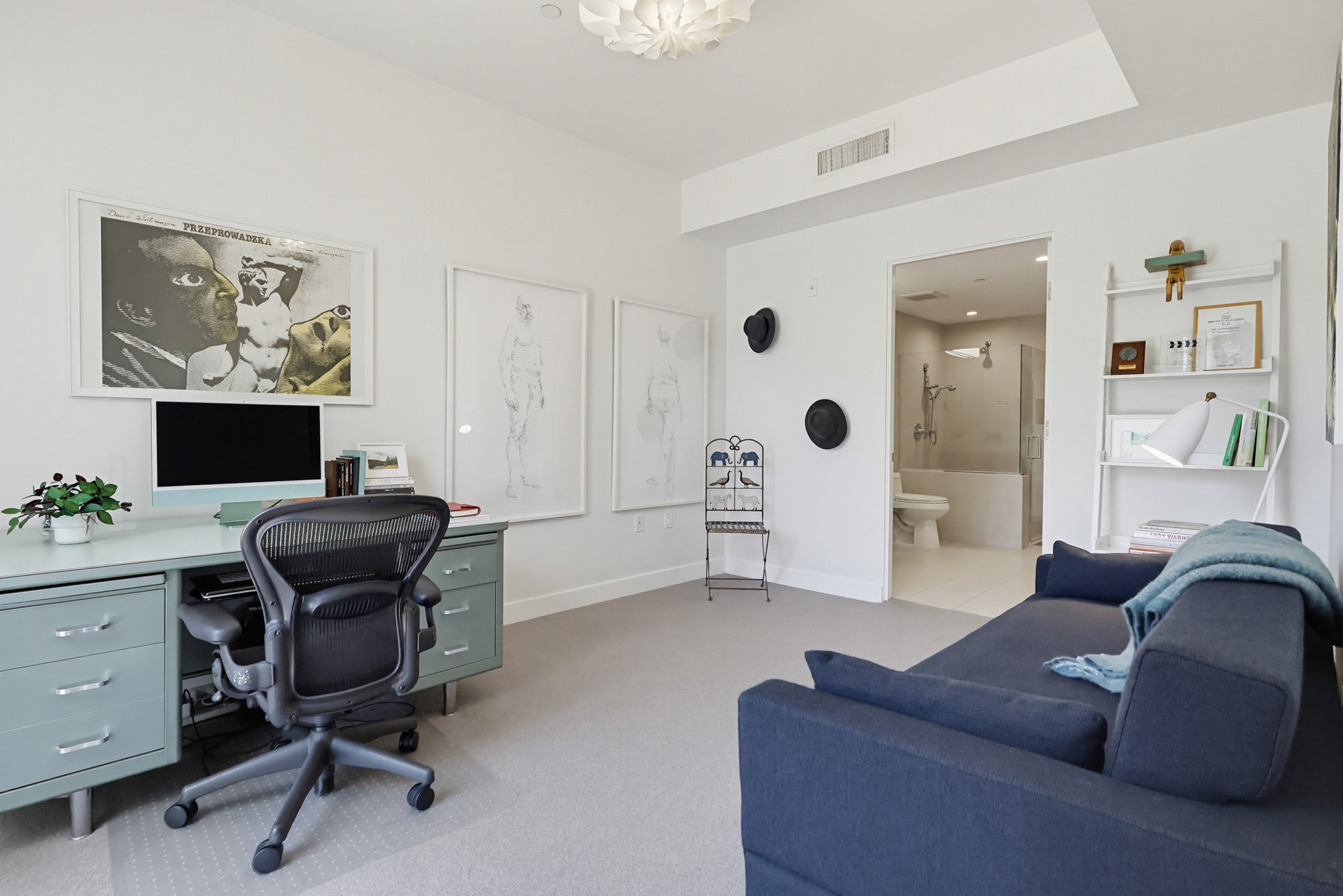Virtual tour photo 33 of 54 for 855 Croft Ave #302