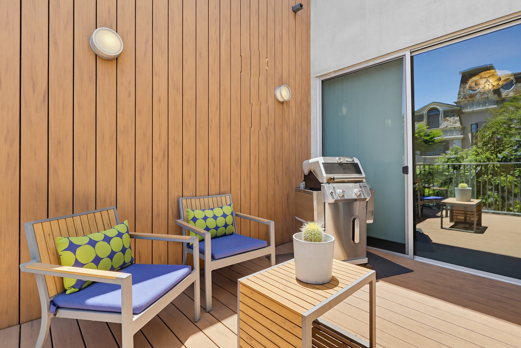 Virtual tour photo 22 of 54 for 855 Croft Ave #302