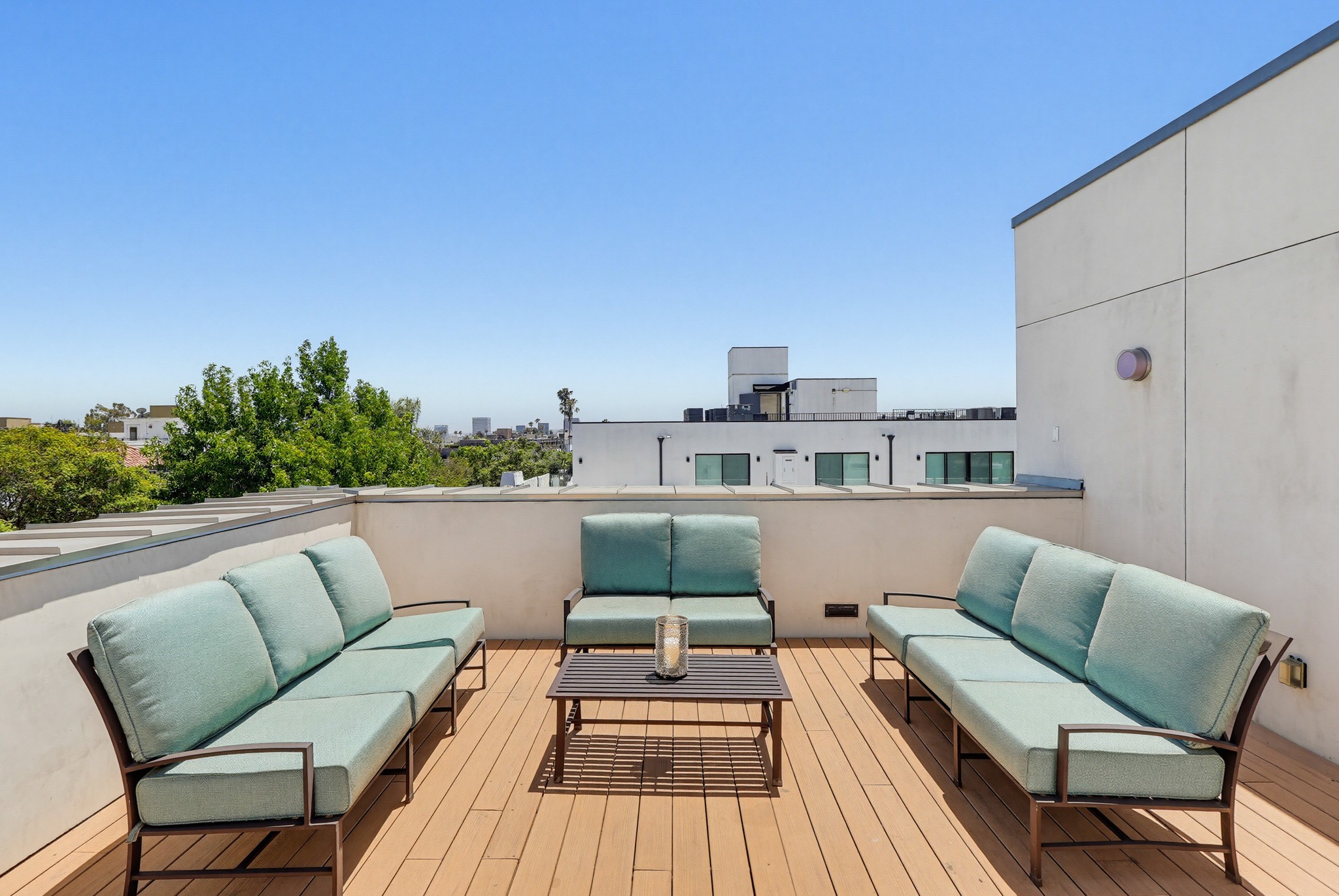 Virtual tour photo 44 of 54 for 855 Croft Ave #302