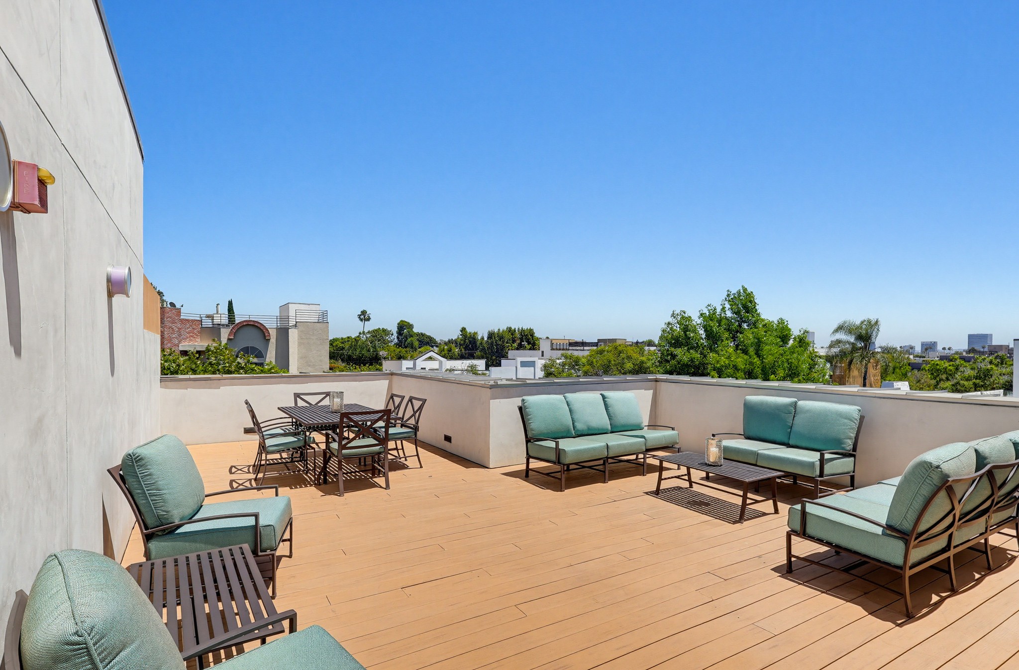 Virtual tour photo 46 of 54 for 855 Croft Ave #302