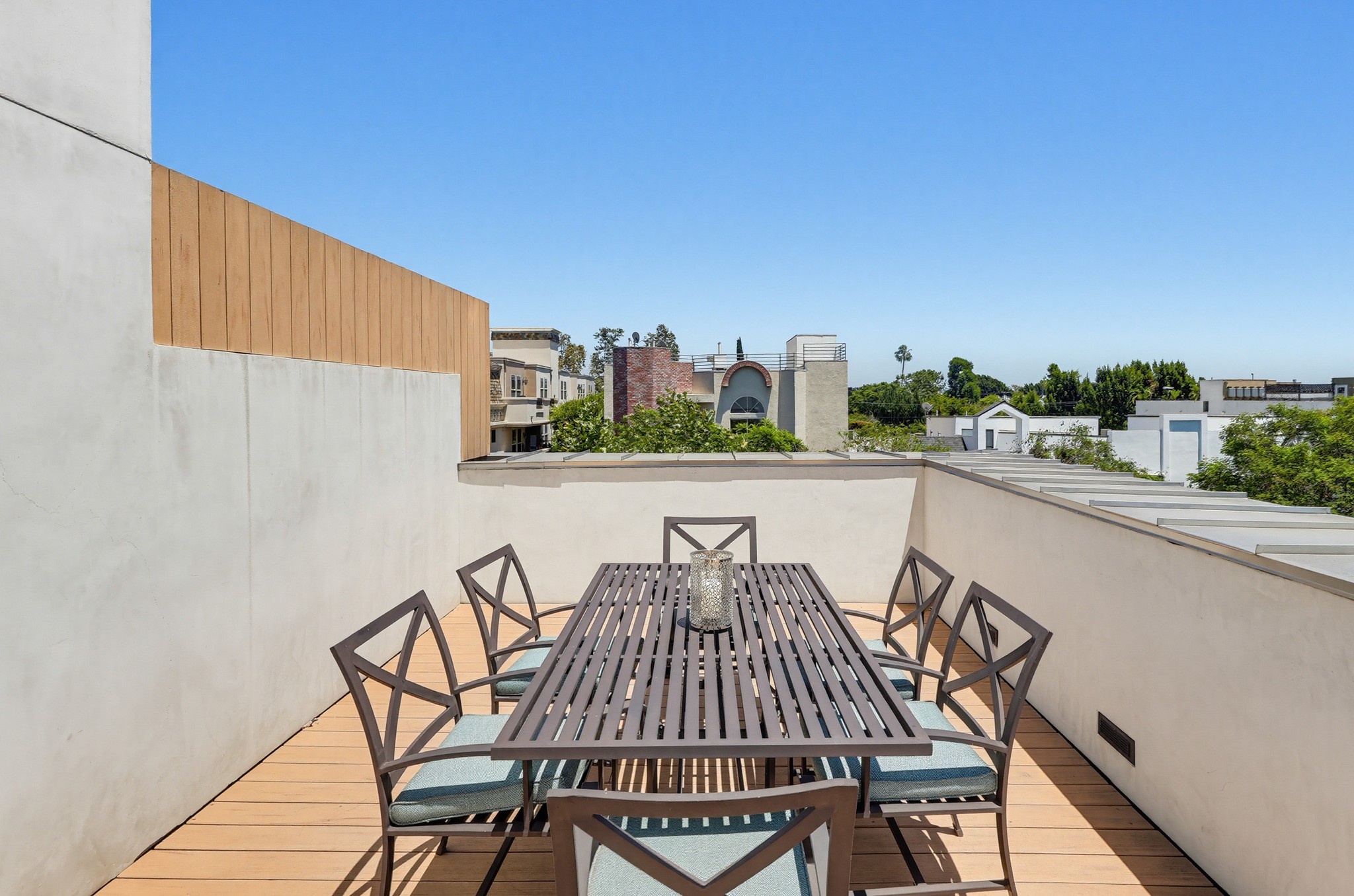 Virtual tour photo 47 of 54 for 855 Croft Ave #302