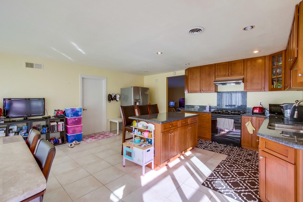 Virtual tour photo 11 of 29 for 8551 Hydra Ln