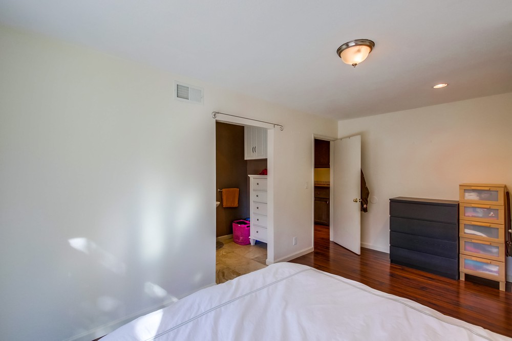 Virtual tour photo 17 of 29 for 8551 Hydra Ln