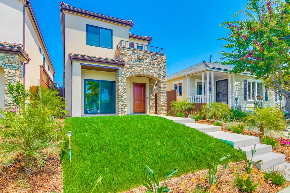 Virtual tour photo 4 of 26 for 856 Beryl St