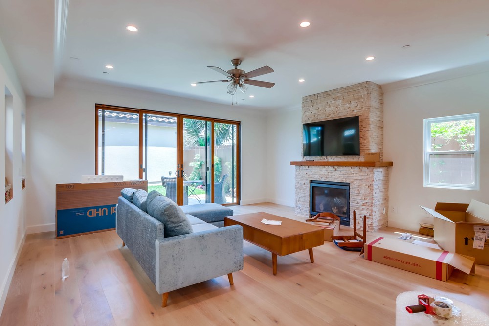 Virtual tour photo 8 of 26 for 856 Beryl St