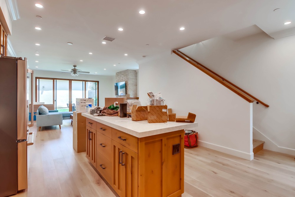 Virtual tour photo 13 of 26 for 856 Beryl St