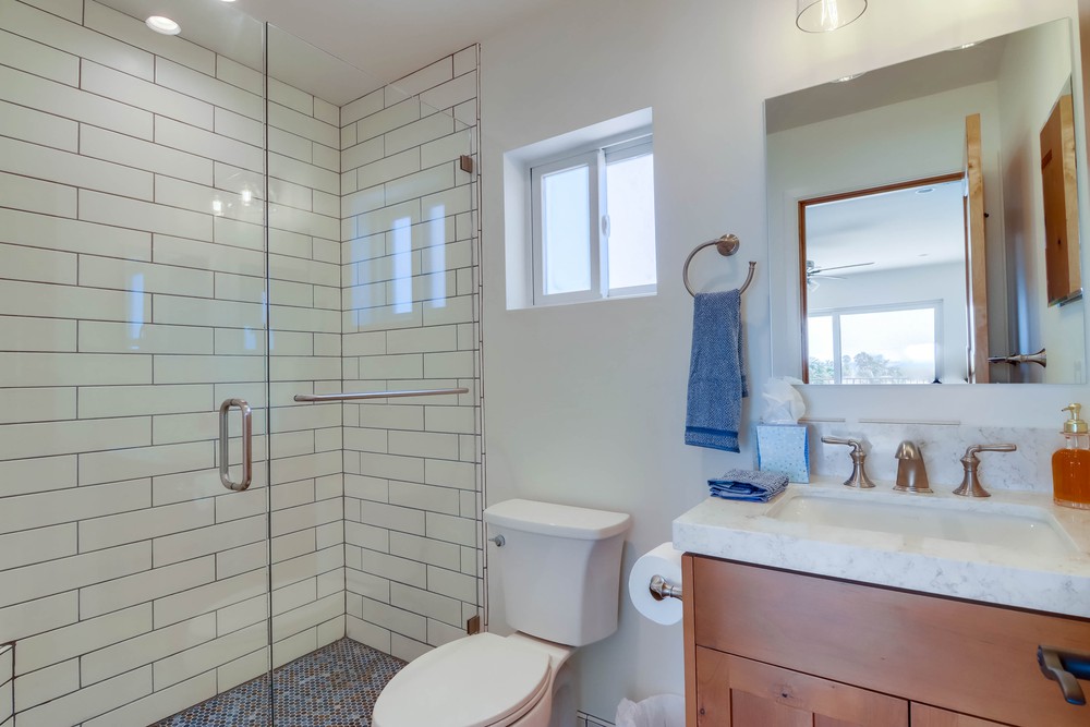 Virtual tour photo 24 of 26 for 856 Beryl St