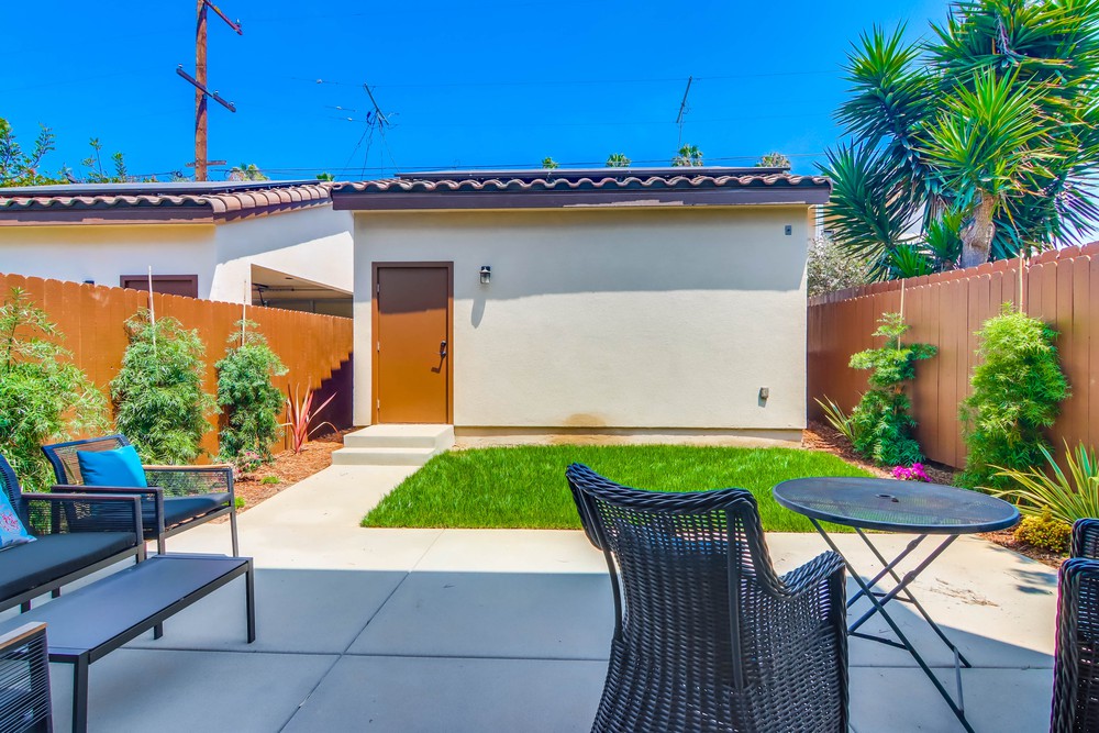Virtual tour photo 25 of 26 for 856 Beryl St