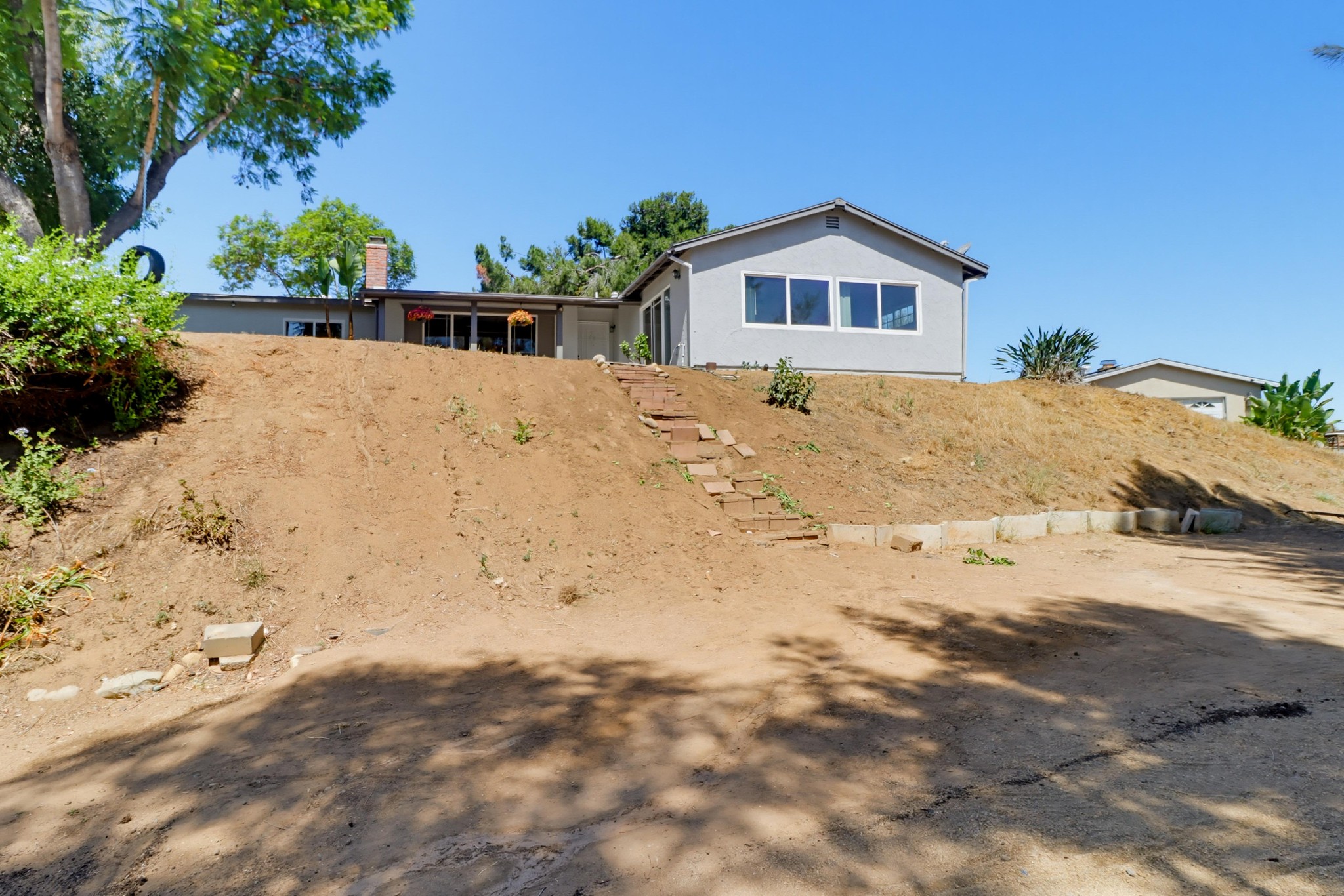 Virtual tour photo 4 of 59 for 8560 1/2 Winter Gdns Blvd