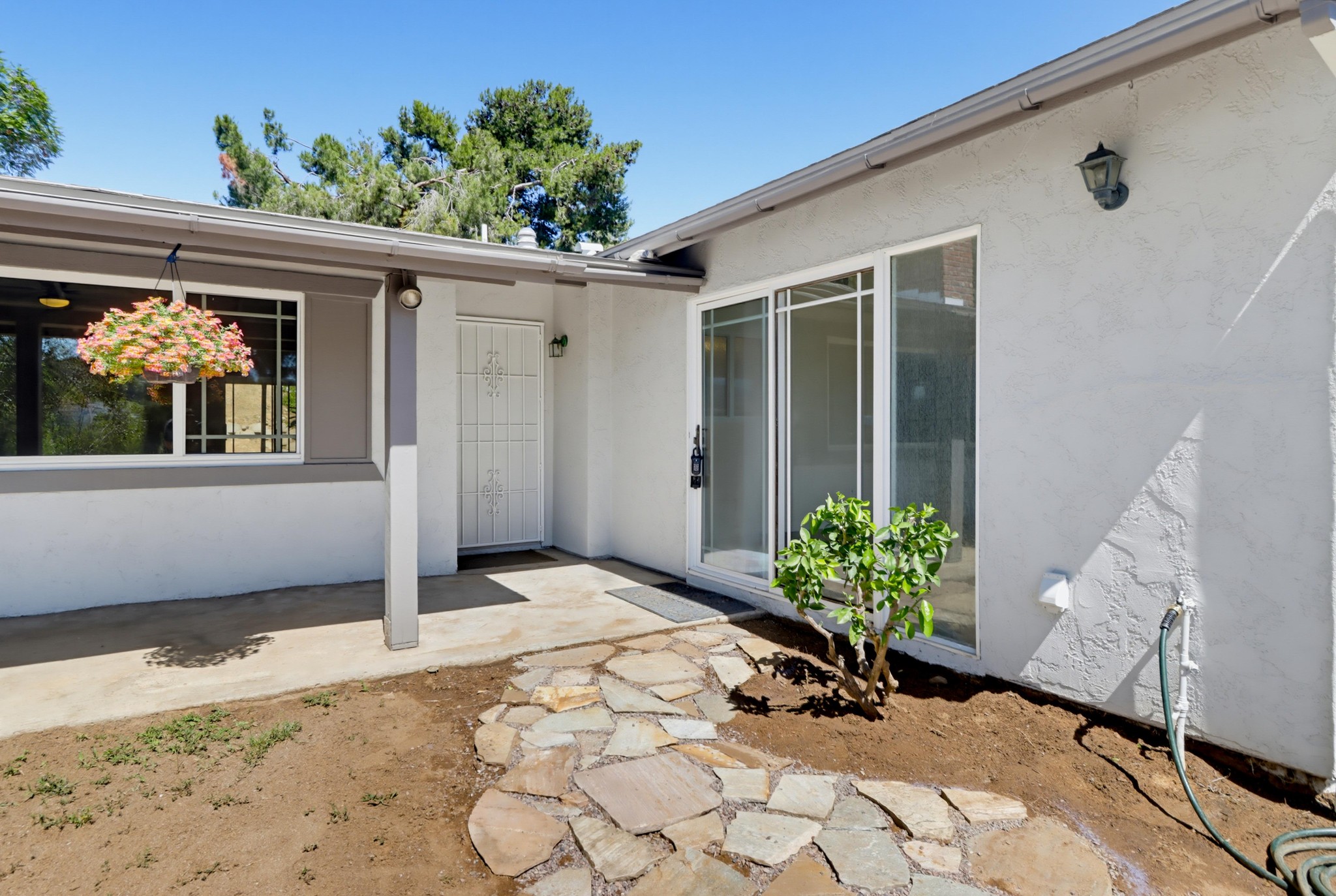 Virtual tour photo 14 of 59 for 8560 1/2 Winter Gdns Blvd