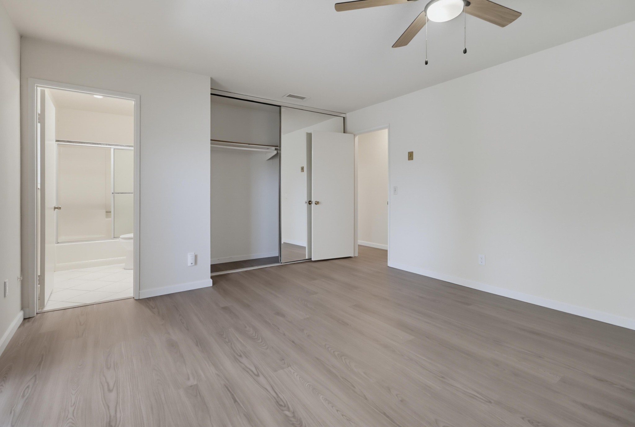 Virtual tour photo 30 of 59 for 8560 1/2 Winter Gdns Blvd