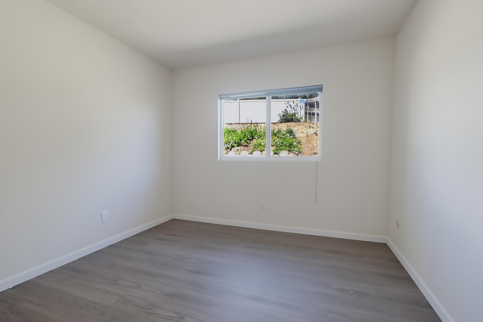 Virtual tour photo 38 of 59 for 8560 1/2 Winter Gdns Blvd