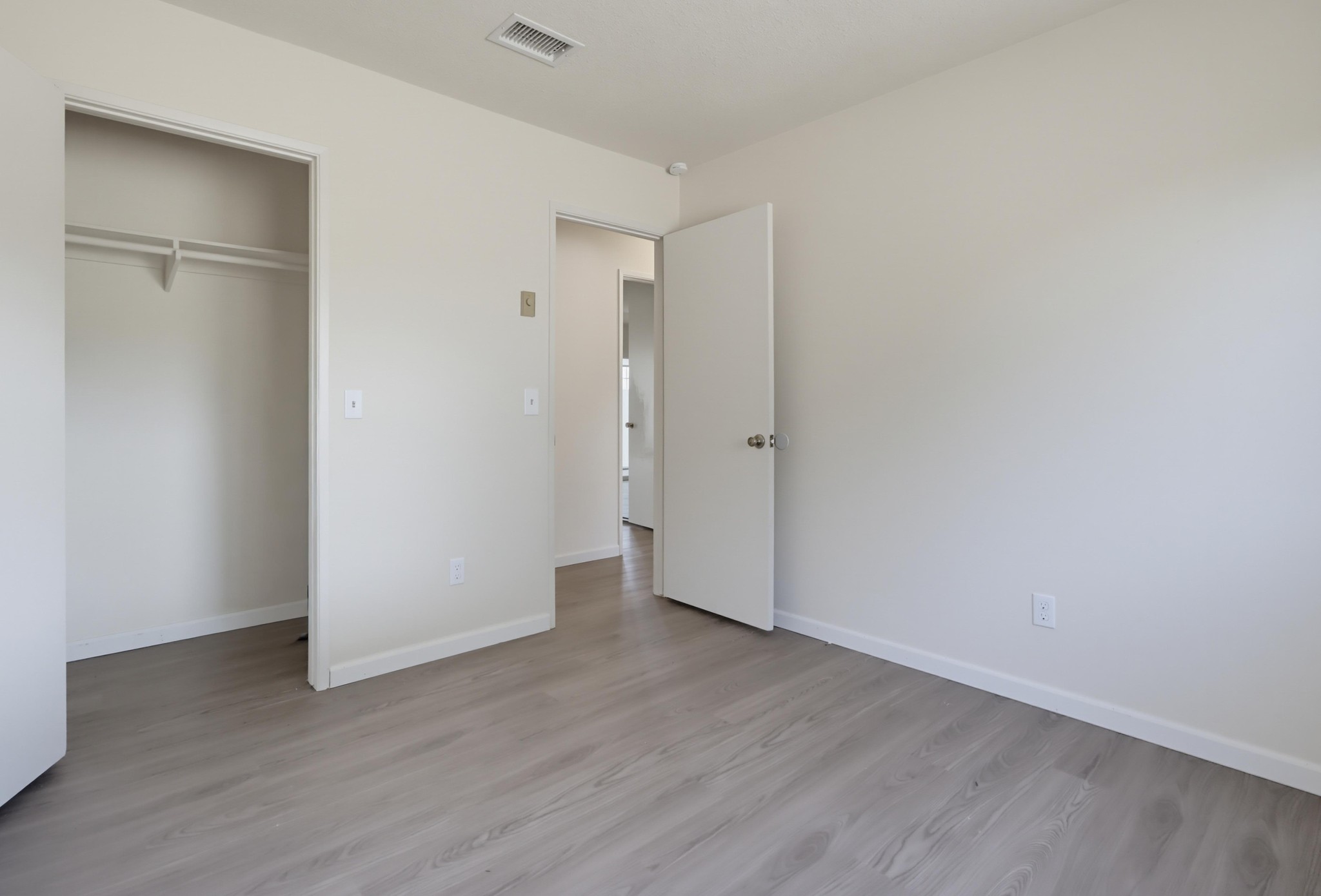 Virtual tour photo 39 of 59 for 8560 1/2 Winter Gdns Blvd