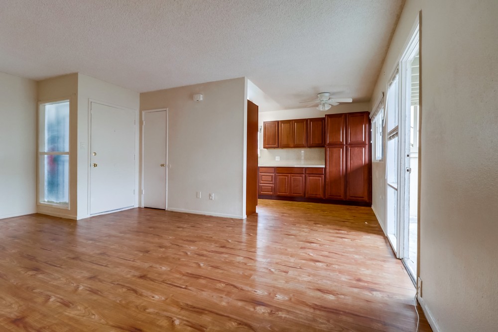 Virtual tour photo 11 of 38 for 8562 Hurlbut St.