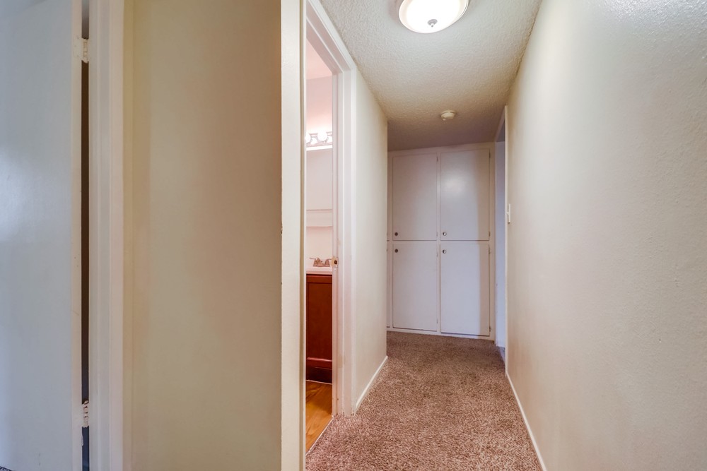 Virtual tour photo 21 of 38 for 8562 Hurlbut St.