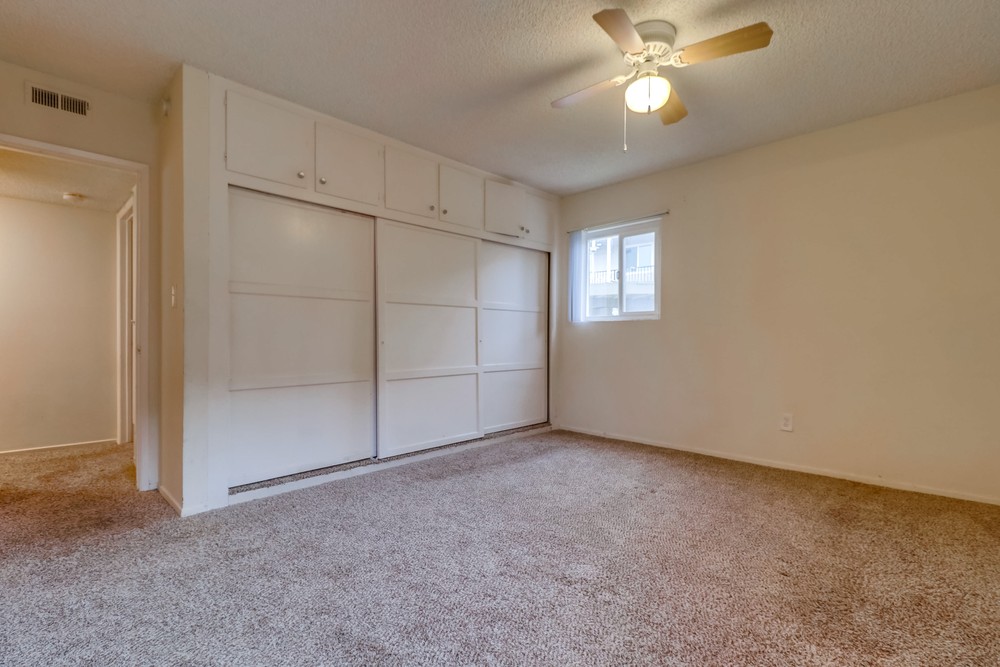 Virtual tour photo 23 of 38 for 8562 Hurlbut St.