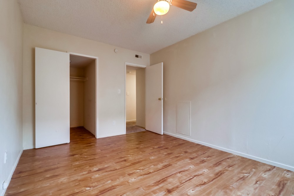 Virtual tour photo 29 of 38 for 8562 Hurlbut St.