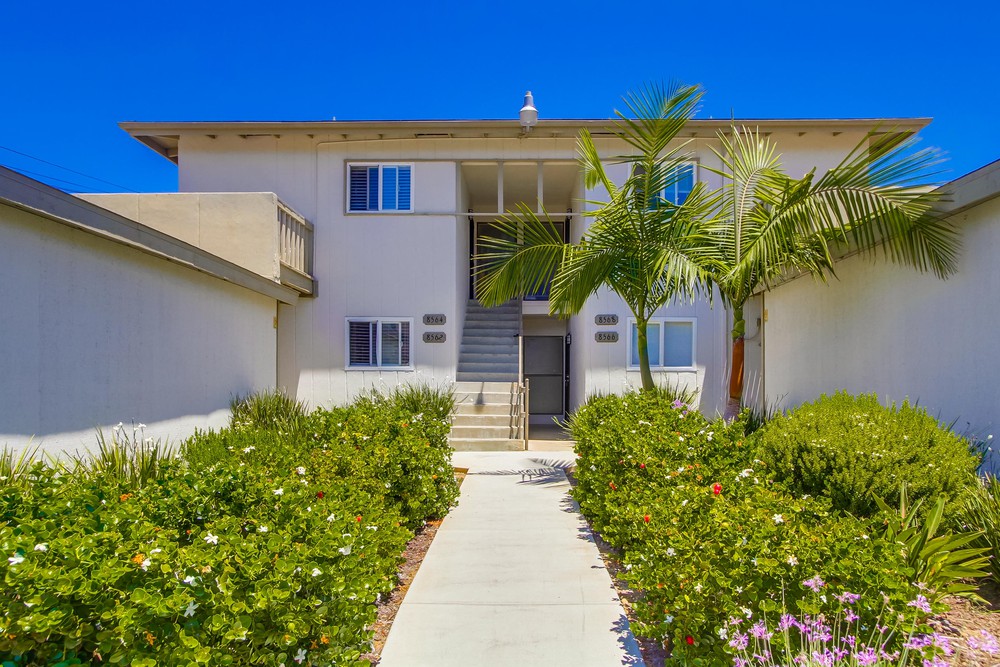 Virtual tour photo 5 of 46 for 8566 Hurlbut St