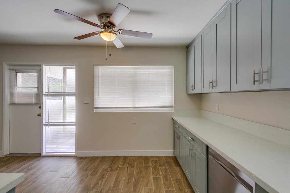 Virtual tour photo 21 of 46 for 8566 Hurlbut St