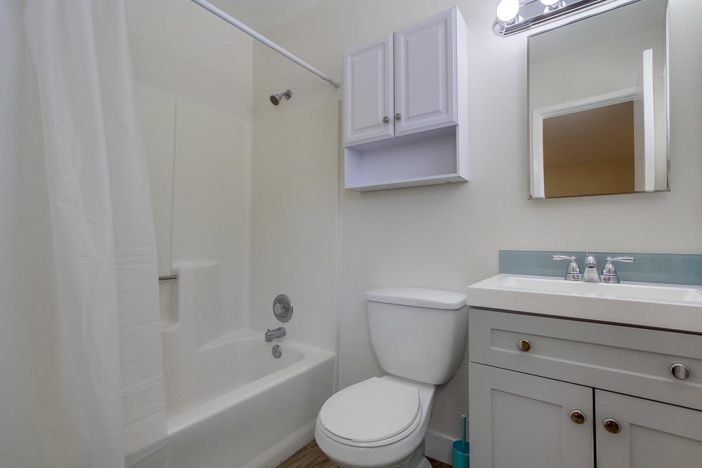 Virtual tour photo 30 of 46 for 8566 Hurlbut St