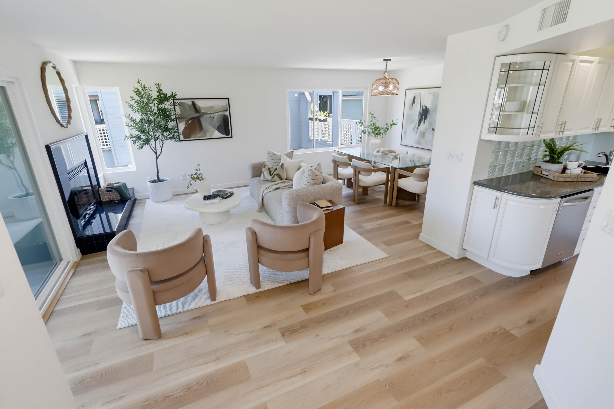 Virtual tour photo 17 of 52 for 857 America Way