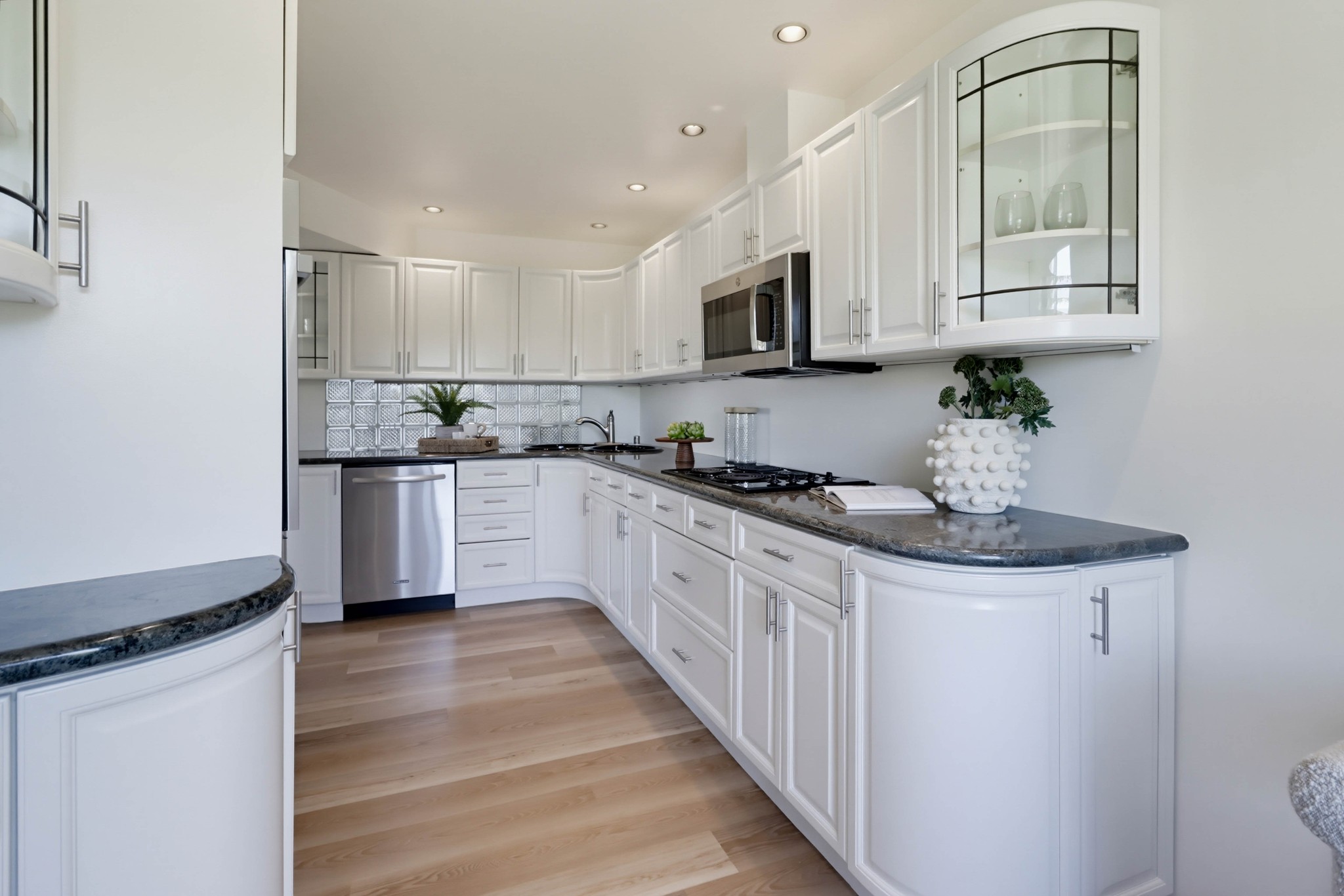 Virtual tour photo 22 of 52 for 857 America Way